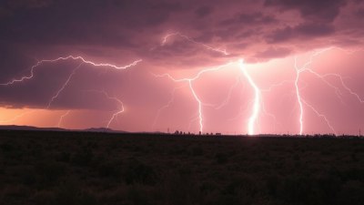 Why Some Places Experience 'Dry Lightning'