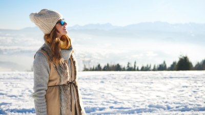 How Cold Weather Sparks Deep Thoughts and Bad Decisions