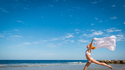 What Makes a Summer Breeze Emotionally Correct
