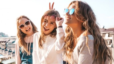 How to Handle That Friend Who Is 80% Wind, 20% Emotion